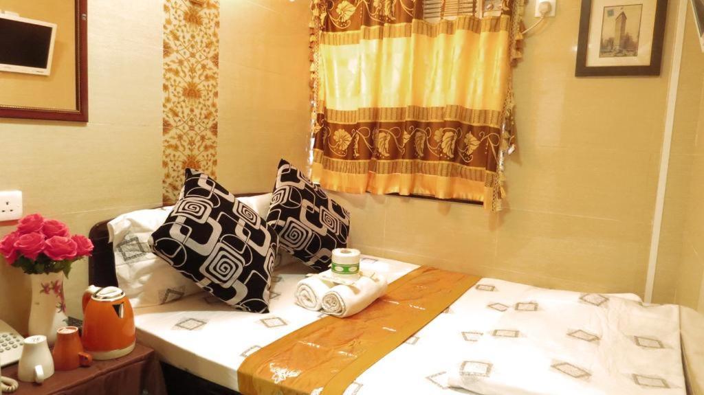 הונג קונג First Inn Hotel & Guest House Reception At 10Th F, Block E מראה חיצוני תמונה