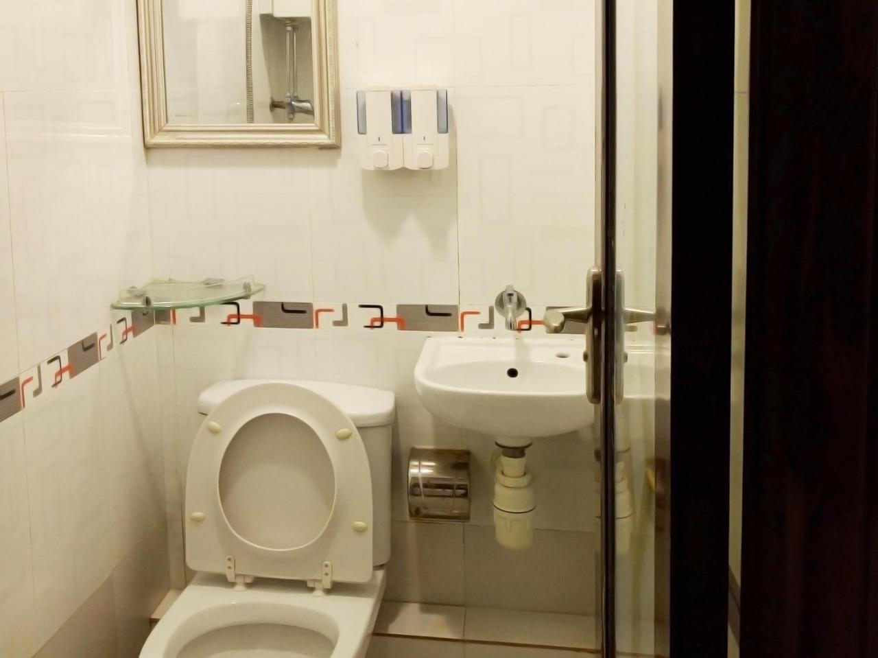 הונג קונג First Inn Hotel & Guest House Reception At 10Th F, Block E מראה חיצוני תמונה