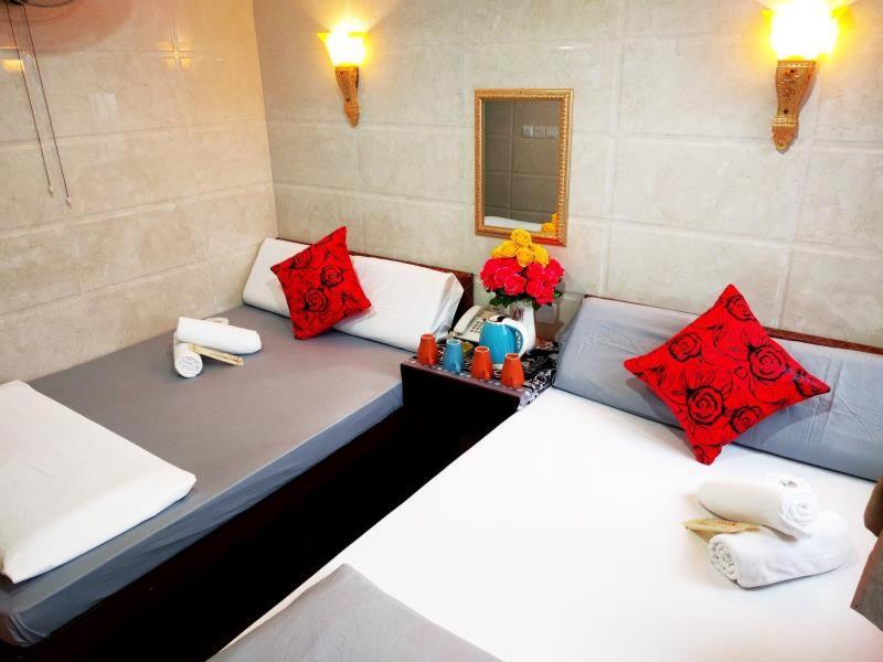 הונג קונג First Inn Hotel & Guest House Reception At 10Th F, Block E מראה חיצוני תמונה