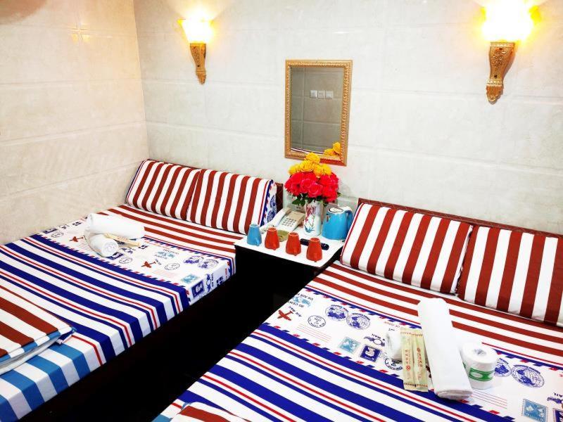 הונג קונג First Inn Hotel & Guest House Reception At 10Th F, Block E מראה חיצוני תמונה